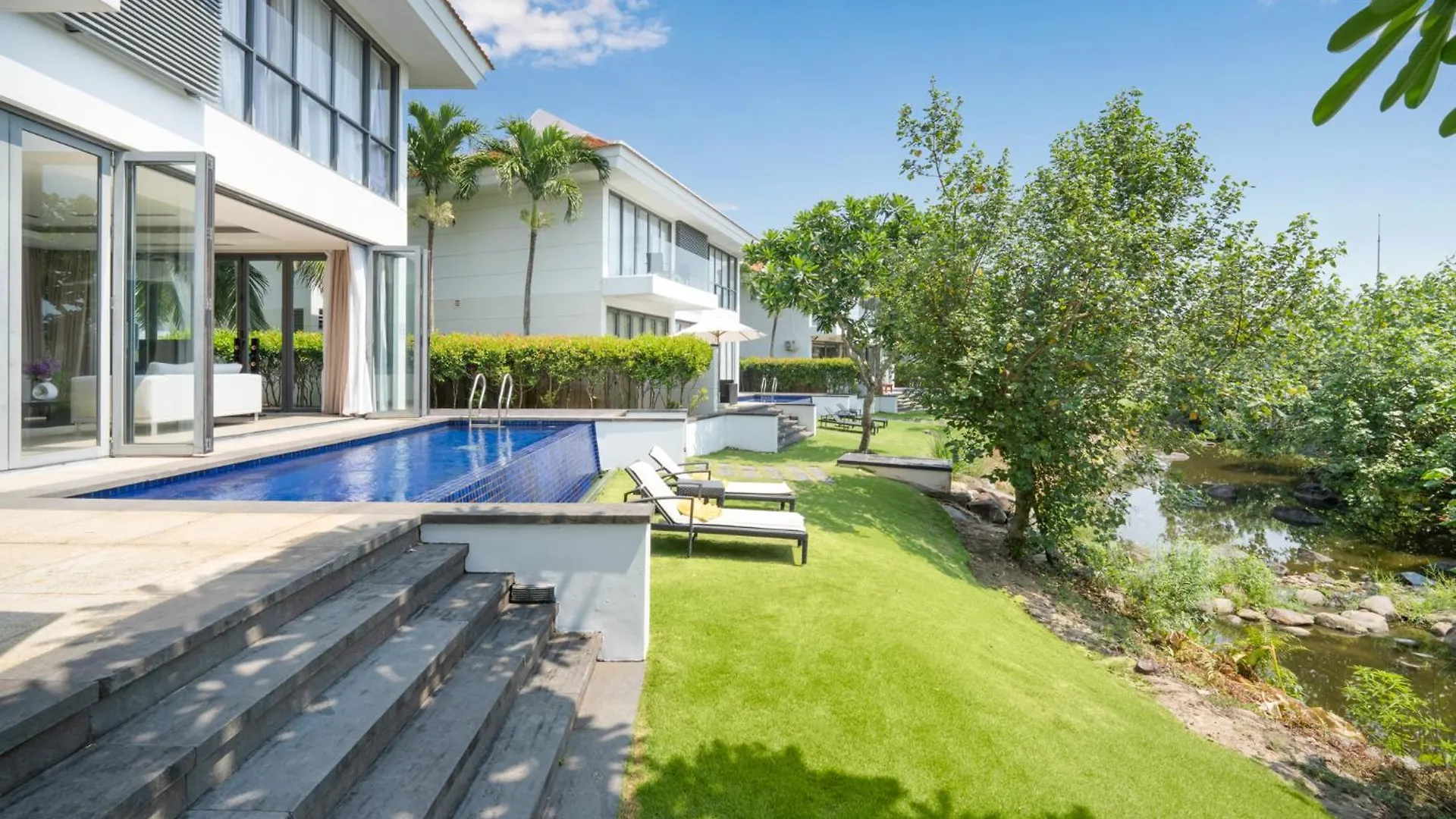 Blue Ocean Villas Danang 베트남